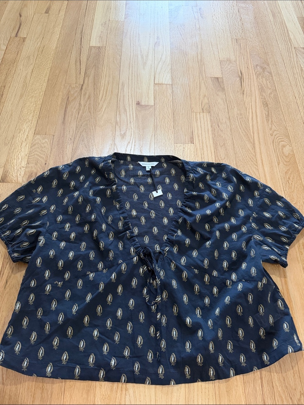 NWT Banana Republic Cotton Short Sleeve Printed Blouse Sz M